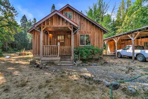 21875 E Evans Creek Road, White City, OR 97503