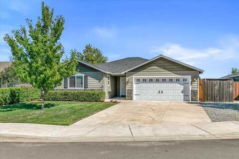 8390 Kyra Lane, White City, OR 97503