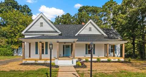 203 N Adair Street, Clinton, SC 29325