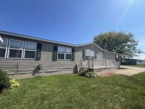 1921 Aspen St, Newport, MI 48166