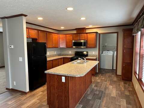 9775 Russell St, Northville, MI 48167