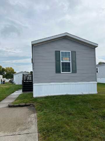 37812 Emerson Dr, Clinton, MI 48036