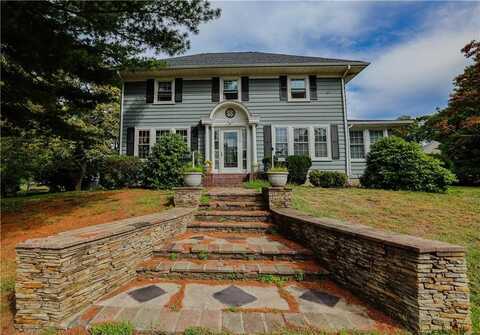 740 Veterans Memorial Parkway, East Providence, RI 02914
