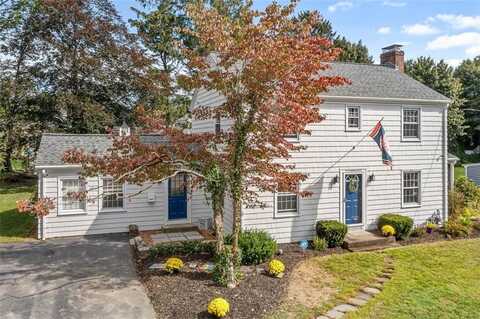 15 Stanhope Drive, Barrington, RI 02806