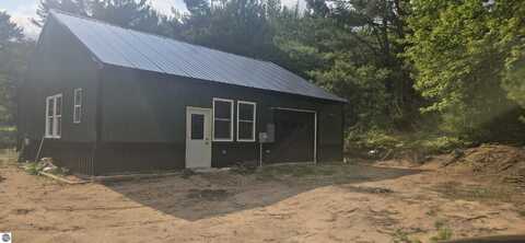 8210 Fairway Hollow, Mancelona, MI 49659