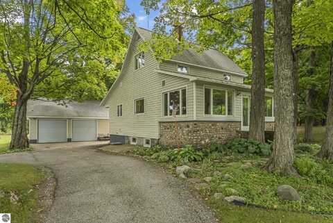 3312 Zimmerman Road, Traverse City, MI 49685