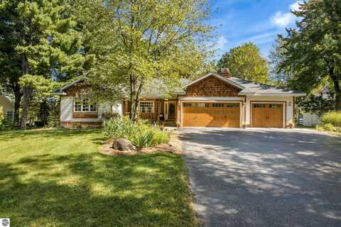 9506 Lakeside Drive, Alden, MI 49612