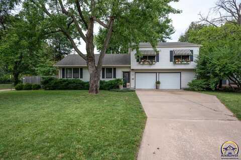 1849 SW Arnold AVE, Topeka, KS 66604