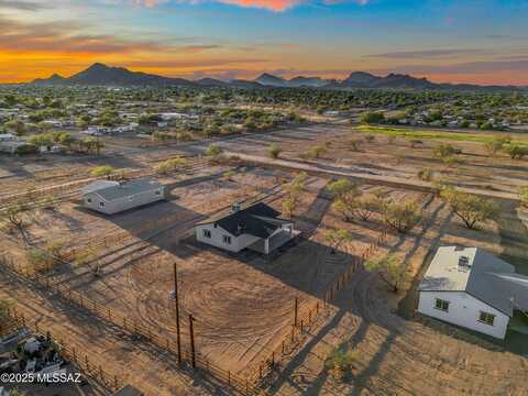 7803 S Cardinal Avenue, Tucson, AZ 85746