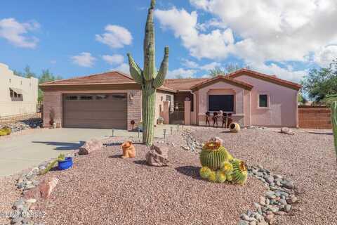 184 N Candlelight Drive, Green Valley, AZ 85614