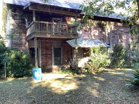 1010 Juniper Creek Road, Quincy, FL 32351