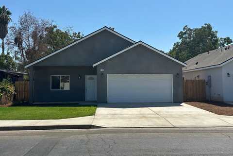 903 E Ash Street, Farmersville, CA 93223