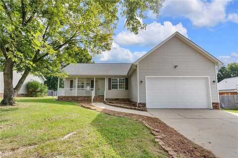 21 Oak Meadow Lane, Thomasville, NC 27360