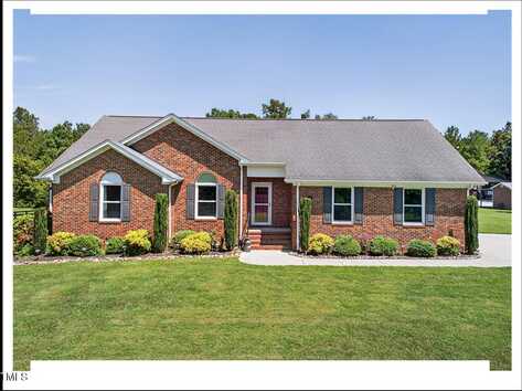 6050 Country Highland Lane, Mebane, NC 27302