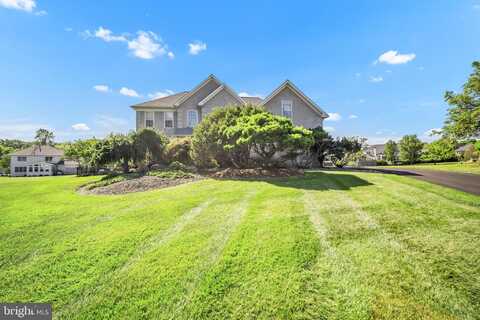 15 DOVER PLACE, SOUTHAMPTON, PA 18966