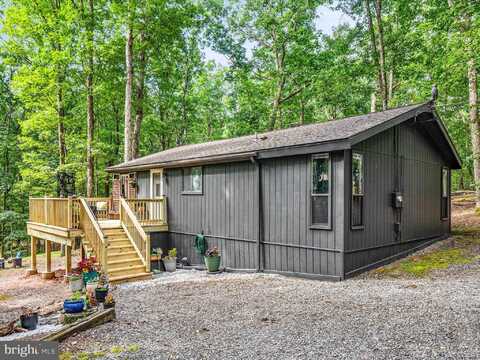 359 CAYUGA TRAIL, HEDGESVILLE, WV 25427