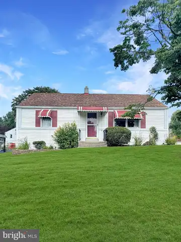 804 MAPLE AVENUE, ROYERSFORD, PA 19468