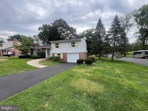 530 HAIN AVENUE, READING, PA 19605