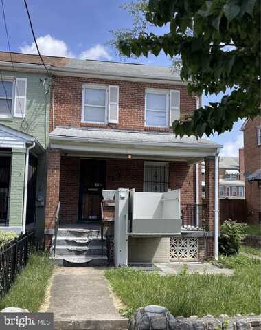 1904 U PLACE SE, WASHINGTON, DC 20020