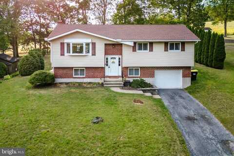 6848 MILL CREEK ROAD, SLATINGTON, PA 18080