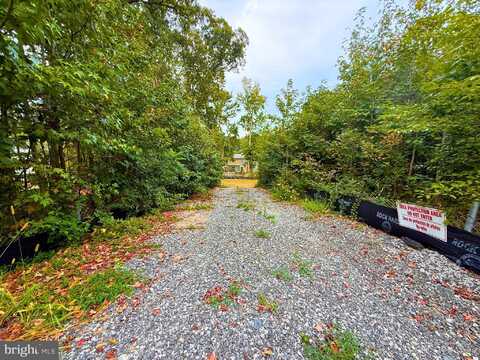 8811 OX ROAD, LORTON, VA 22079