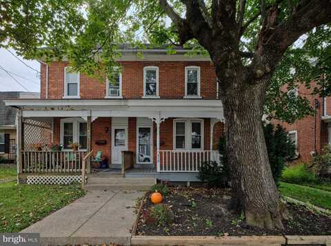 419 SEMINARY STREET, PENNSBURG, PA 18073