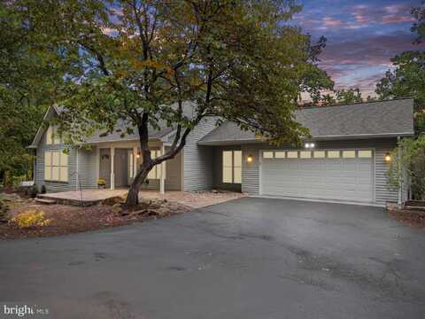 364 TOBOGGAN HILL TRAIL, HEDGESVILLE, WV 25427