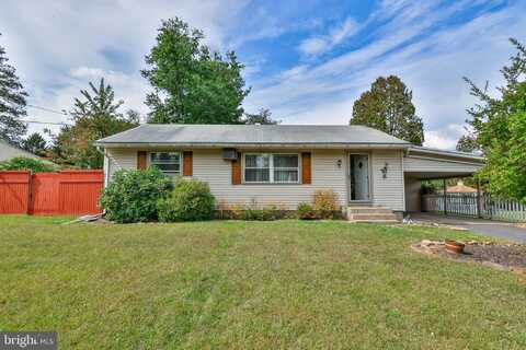 1360 TOBOGGAN TRAIL, EASTON, PA 18040