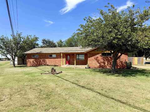 800 W ALAMEDA STREET, Iowa Park, TX 76367