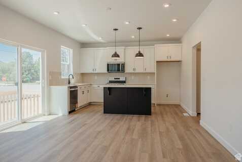 949 W COLUMBIA S, Riverdale, UT 84405