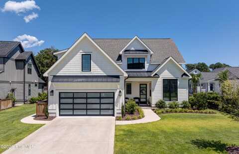 8285 Winding Creek Circle, Wilmington, NC 28411