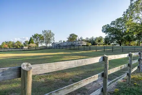269 Holmes Pond Road, Johnston, SC 29832