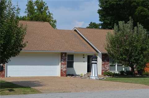 16 E Pittman ST, Farmington, AR 72730