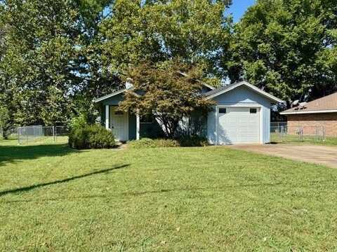 1612 SW D ST, Bentonville, AR 72712