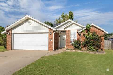 981 S Liberty DR, Fayetteville, AR 72701
