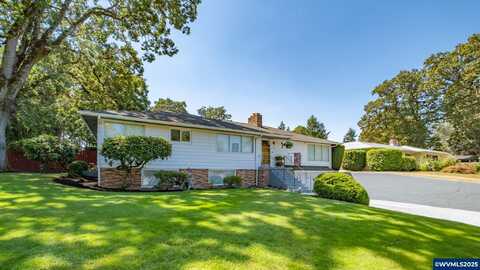865 Lebanite Dr, Lebanon, OR 97355