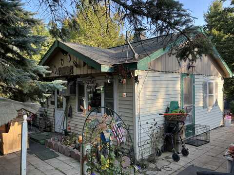 10427 Washington Road, Saint Helen, MI 48656