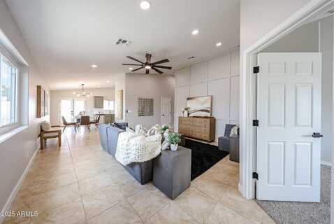10334 E Diamond Avenue, Mesa, AZ 85208