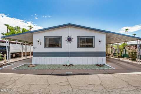 305 S VAL VISTA Drive, Mesa, AZ 85204