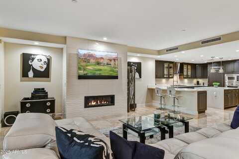7181 E CAMELBACK Road, Scottsdale, AZ 85251