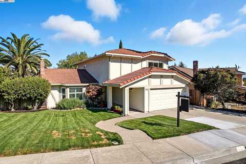 8027 Iglesia Drive, Dublin, CA 94568