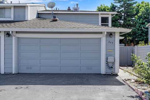 840 Woodgate Dr, San Leandro, CA 94579