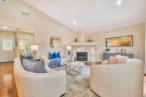3757 Savannah Rd, Fremont, CA 94538