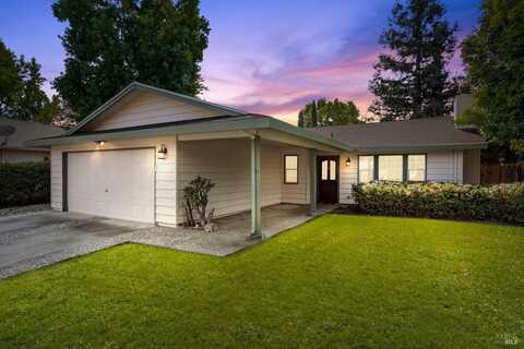 1015 Mason Court, Dixon, CA 95620