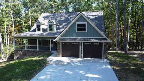 128 MONTGOMERY LANE, DANIELS, WV 25832