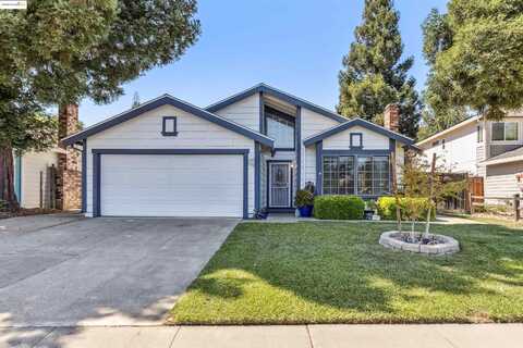 414 Danbury Cir, Vacaville, CA 95687