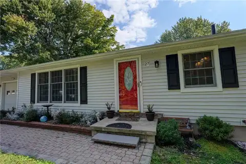 27 Country Gables Circle, Gates, NY 14606