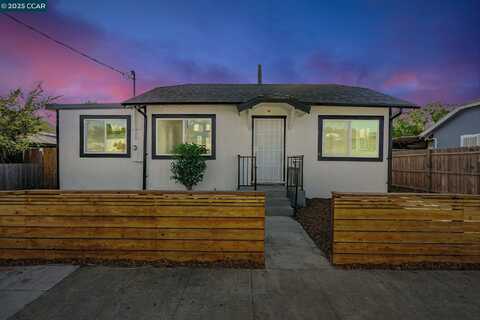9525 Peach St, Oakland, CA 94603