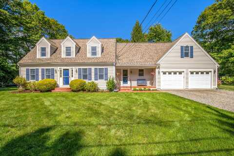 46 Oak Street, Cotuit, MA 02635