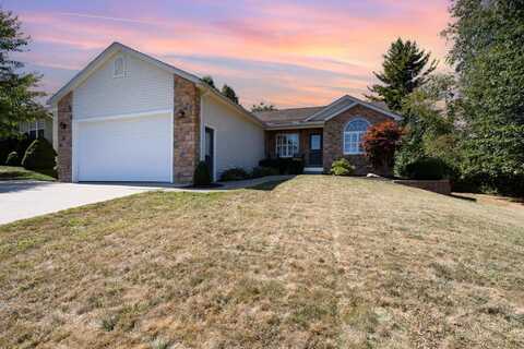 392 N Ridge Heights Drive, Howard, OH 43028